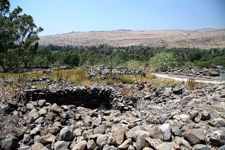 Remnants of ancient fishing village at Bethsaida. Photo: Wikimedia Commons