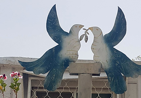 A large statue of two doves of peace that Sasha Wohl created. Photo: Mira Zar A large statue of two doves of peace that Sasha Wohl created. Photo: Mira Zar