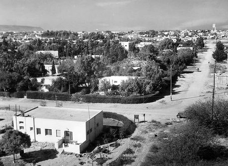 קריית ביאליק, מהיישובים הראשונים בעמק זבולון, על אדמות שנגאלו בשנות ה- 20. צילום: ארכיון הצילומים של קקל