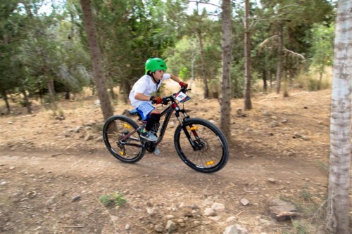 סינגלים בבן שמן. צילום: יואב לביא