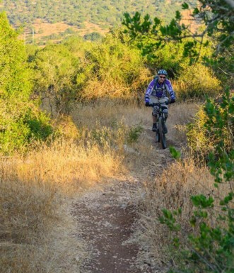שביל קנים.  צילום: אילן שחם, ארכיון הצילומים של קק"ל