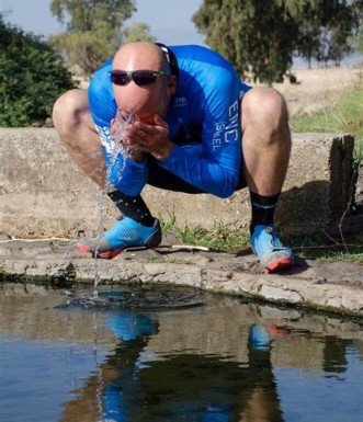 רוכבים בסינגל קצרין.  צילום: אילן שחם, ארכיון הצילומים של קק"ל