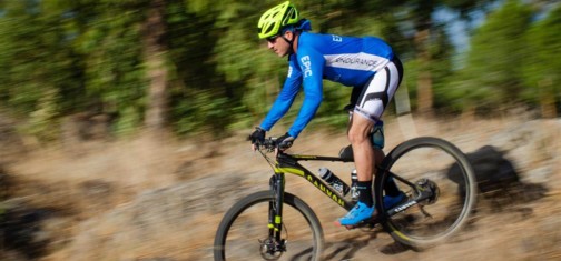 רוכבים בסינגל קצרין.  צילום: אילן שחם, ארכיון הצילומים של קק"ל