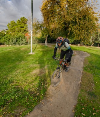 רכיבה בפאמפטרק כרמיאל. צילום: אילן שחם