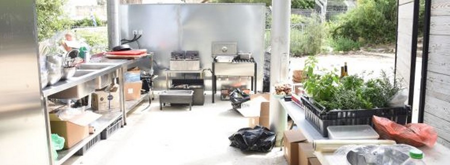 מטבח שדה בשוני. צילום: דנה פרידלנד