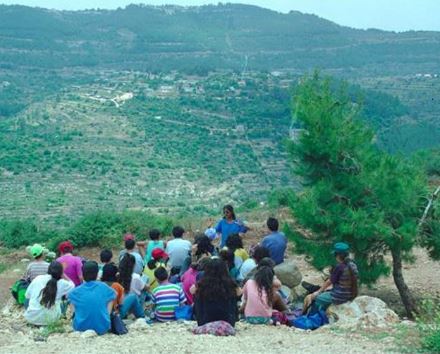 מה מצאנו מסביב? צילום: ישראל סיני, ארכיון הצילומים של קקל