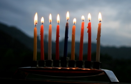 יש דבר כזה נרות אקולוגיים? צילום: pexels