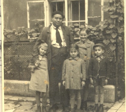 פרויקט יהודים מצילים יהודים: יונה אקשטיין