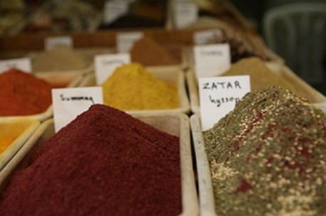 תבלינים. צילום: פלאש 90, ארכיון הצילומים של קקל
