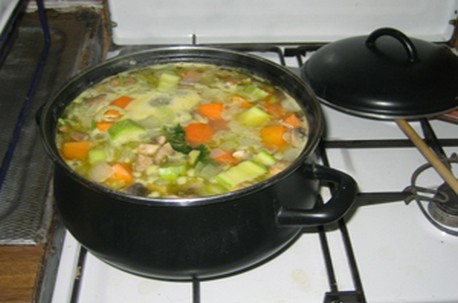 מרק. בישלה וצלמה: ענבר מעיין