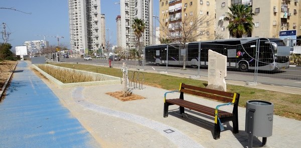 הביופילטר בטיילת בבת ים. צילום: יואב דביר