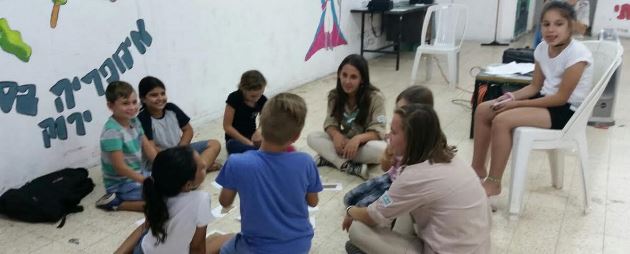 פעילות יום הניקיון לחניכים בסניף תנועת הצופים