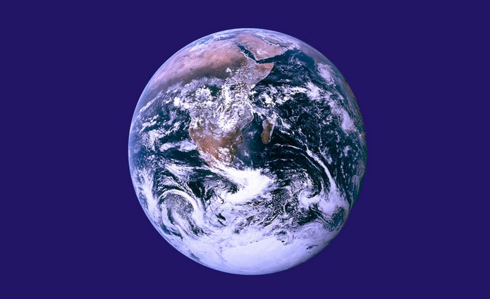 הכדור בידיים שלנו