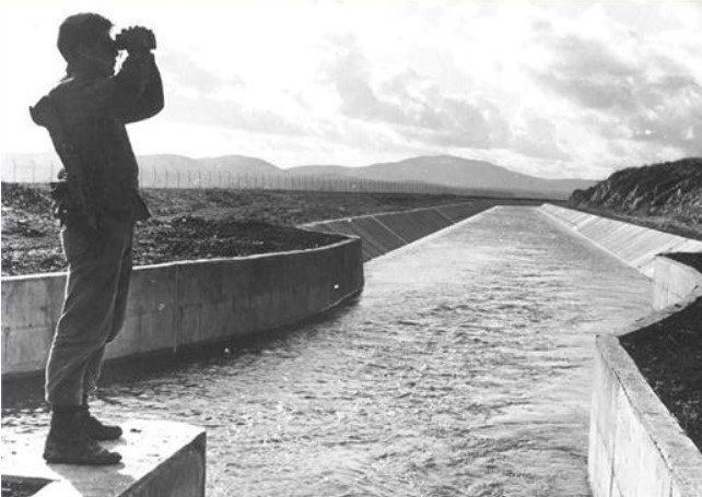 מוביל אבל הפוך