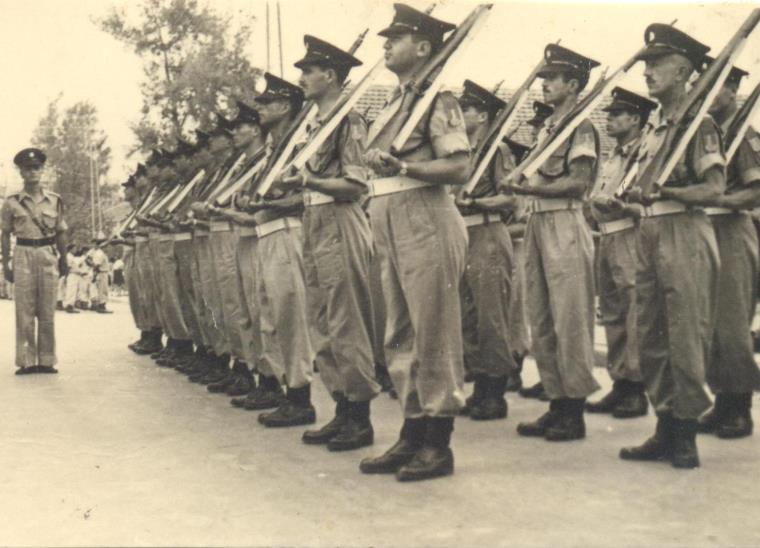 יומו הראשון של חיל הספר