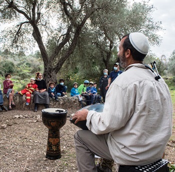 אווירה של חג ברחבי הפארק. צילום: דניס צין, ארכיון הצילומים של קקל