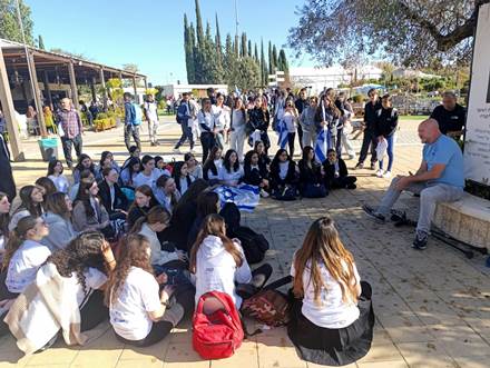 שיחה עם תומר ברק, יום ההוקרה לפצועי מערכות ישראל, 2024. צילום: מתניה דהן