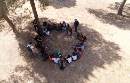 פעילות חינוכית ביתיר. צילום: עופר בן עוז - O-fly