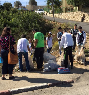 להיות שותפים ביצירת סביבה נקייה. צילום: רים דגש
