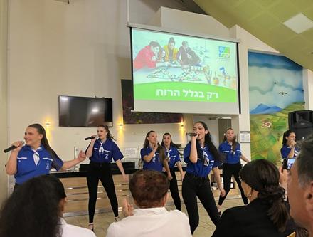 להקת הנוער הלאומי הפתיעה בהופעה. צילום: יואב לין