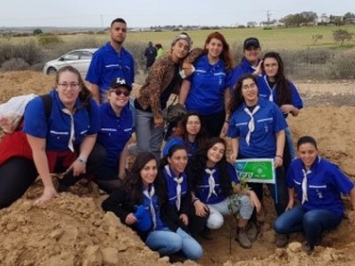 תמונה קבוצתית של מדריכים