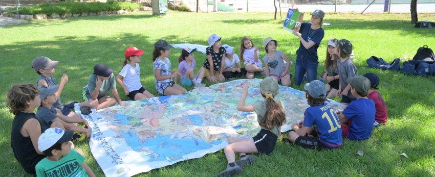 קופסה כחולה. צילום: מיכאל חורי, ארכיון הצילומים של קקל
