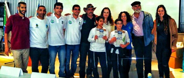 המנצחים וצוות קקל. הייתה אווירה של ביחד והיה ממש מרגש. צילום: דני גדייב