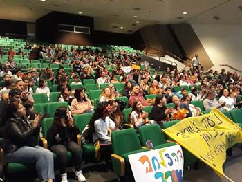 המון שאלות והמון מושגים והקהל לא נשאר אדיש. צילום: באדיבות חינוך מרחב דרום