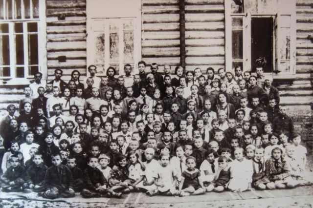 ילדי ביאליסטוק בקראקולינו 1941