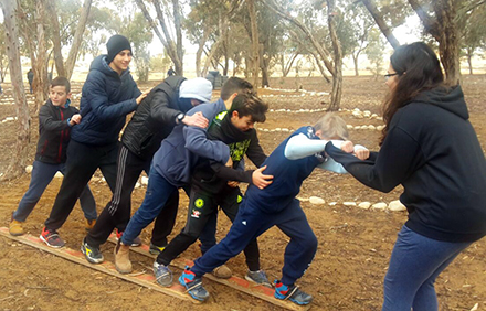 פעילות אתגרית בסמינר מנהיגות. צילום: רועי מרסיאנו, ארכיון הצילומים של קקל