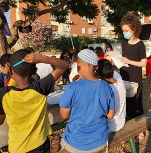 הילדים נהנו מתחנות יצירה. צילום: יגאל חן