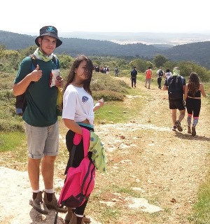 לומדים מנהיגות דרך הרגליים. צילום: צביקה מזרחי