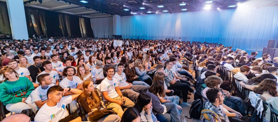 הגיעו מכל רחבי הארץ: חניכי המכינות. צילום: חיים טויטו, ארכיון הצילומים של קקל