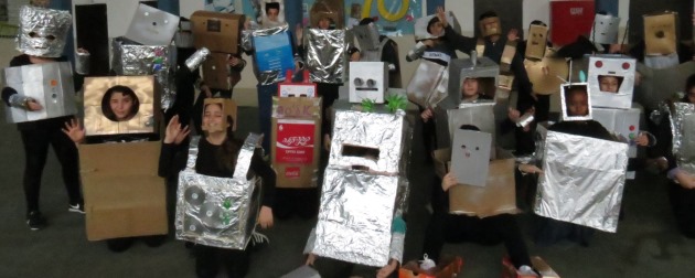 רובוטים ממוחזרים. התחפושת שזכתה במקום השני