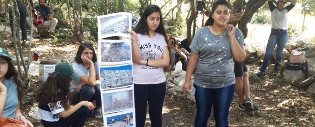 ילדי העובדים של קקל, עובדים בחופש הגדול. צילום: קקל