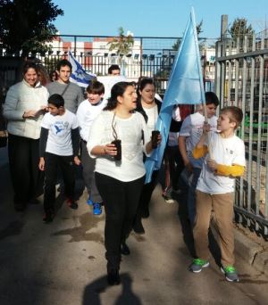 
כך הולכים השותלים. צילום: קקל
