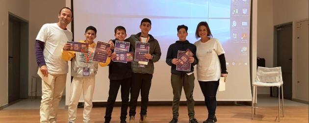 פרץ של יצירתיות – הפקת חומרי חיטוי מקנה סוכר. צילום באדיבות הקבוצה