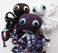 תמנונים מגרביים בודדים. צילום: אתר the gold jelly bean