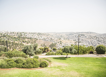 טיילת ארמון הנציב. צילום: ארכיון הצילומים של קקל