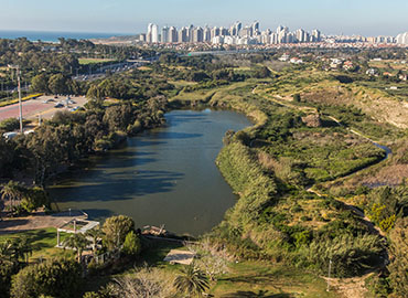נחל פולג. צילום: אלבטרוס, ארכיון הצילומים של קקל