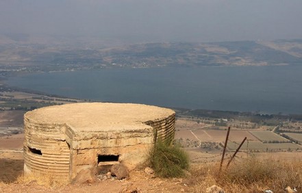 מבט אל עמק הירדן משביל הגולן. צילום: יעקב שקולניק, ארכיון הצילומים של קקל