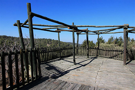 מרפסת התצפית במצפה צרעה. צילום: יעקב שקולניק