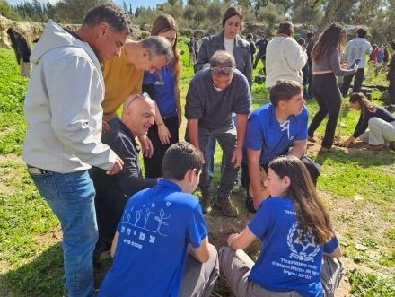נטיעות רעננות ביער. צילום: מועצת תנועות הנוער