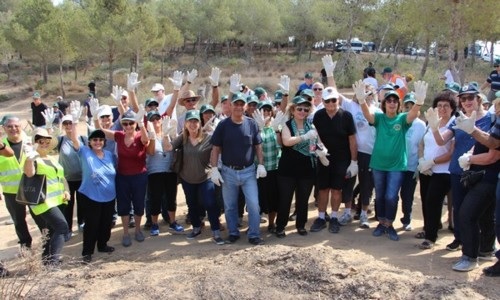 מתנדבי הליונס בתמונה קבוצתית.  צילום: יואב דביר