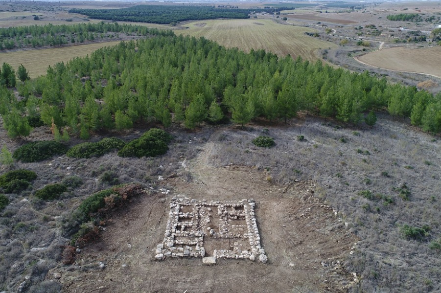 מצודת גלאון לאחר הסדרת האתר. צילום: אמיל אלג'ם, רשות העתיקות