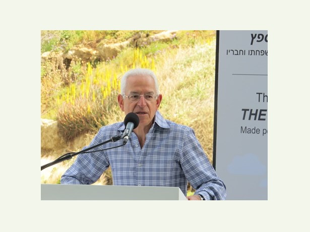 התורם ג'ים ספץ בטקס חנוכת השביל. צילום: יואב דביר
