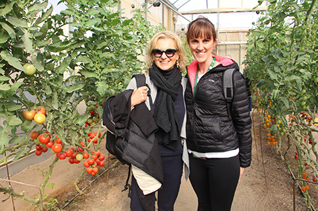 חברות משלחת המחנכים במופ ערבה.  צילום: יואב דביר, ארכיון הצילומים של קקל