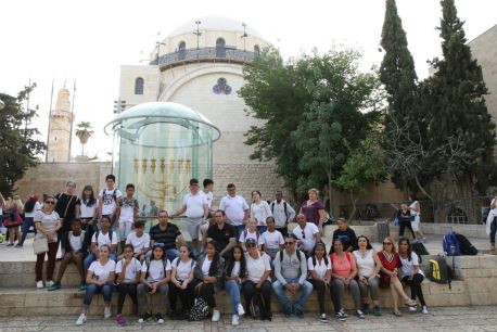 בני נוער ואנשי חינוך מלוד בסיור בירושלים. צילום: ארכיון הצילומים של קק"ל