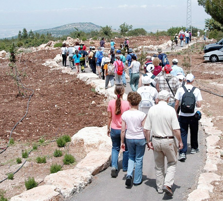 טיילת שכניה. צילום: ארכיון הצילומים של קק''ל
