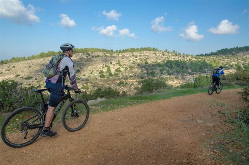 3 מסלולי רכיבה ליום ירושלים